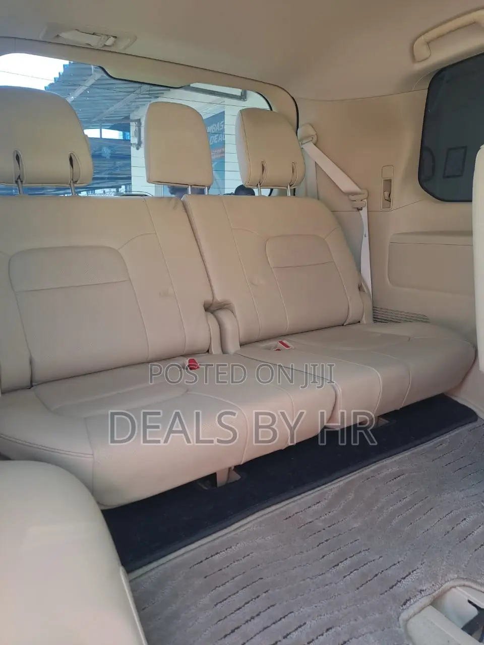 Toyota Land Cruiser 4.6 V8 AX G Selection 2017 White