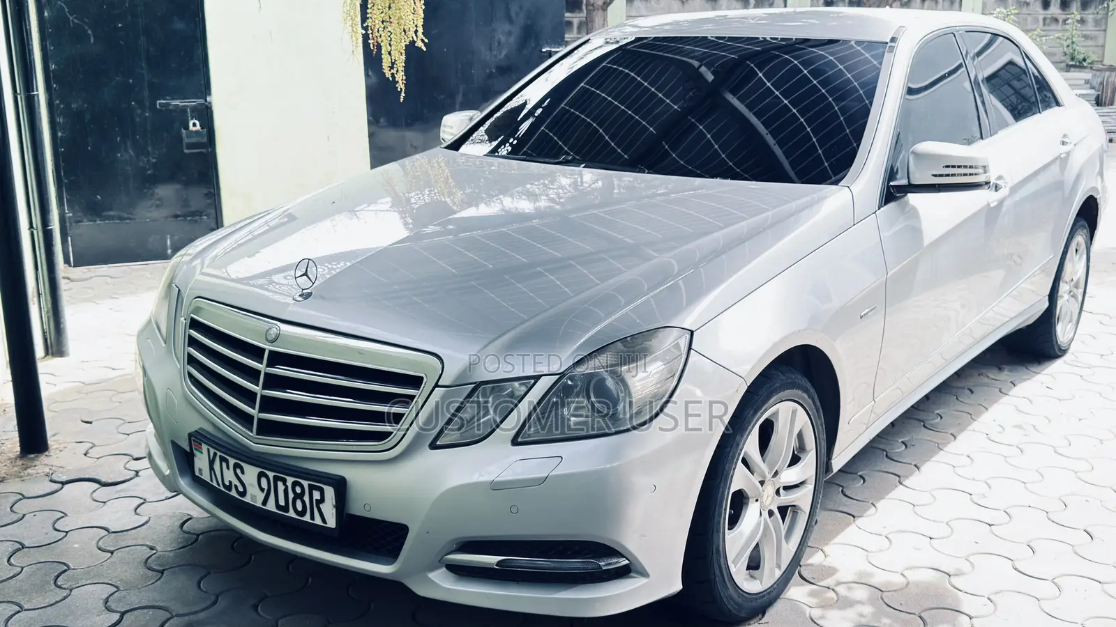 Mercedes-Benz E250 2011 Silver