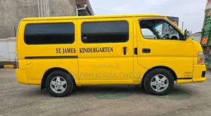 Nissan Caravan (Urvan) 2012 Yellow