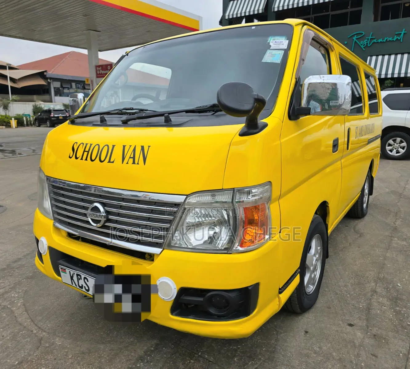 Nissan Caravan (Urvan) 2012 Yellow