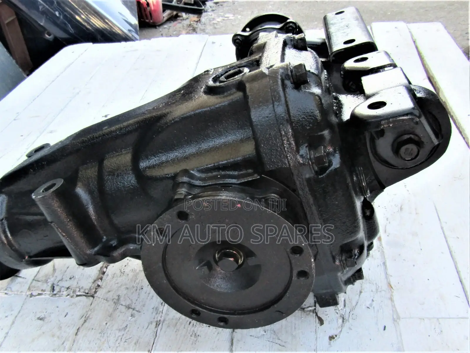 Nissan Hardbody Front Differential