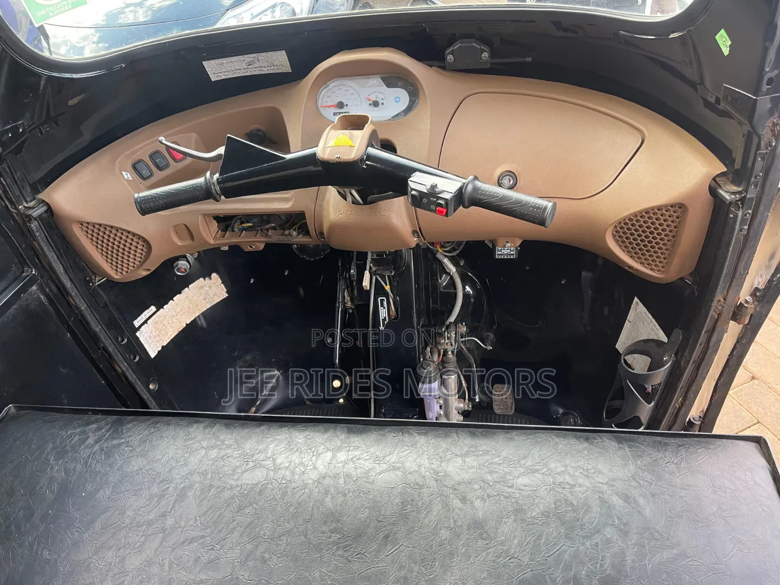 Piaggio 2025 Black