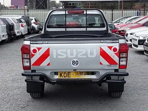 Isuzu D-MAX 2021 Silver