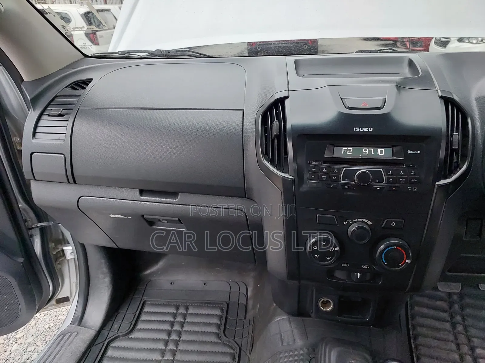 Isuzu D-MAX 2021 Silver