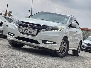 Honda Vezel 2018 White