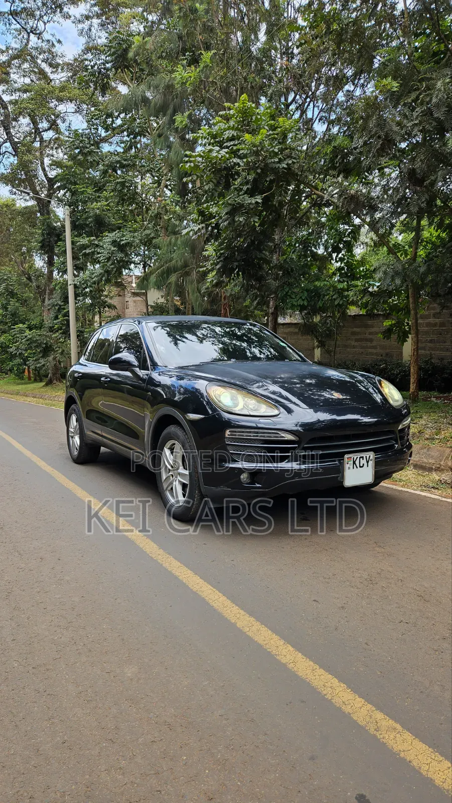 Porsche Cayenne 2011 Black