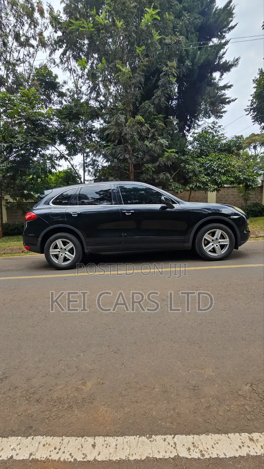 Porsche Cayenne 2011 Black