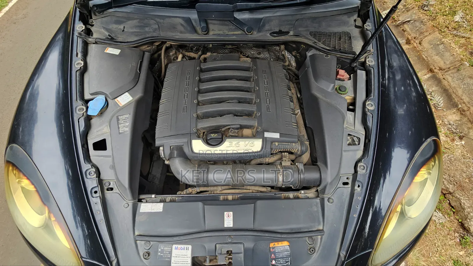 Porsche Cayenne 2011 Black