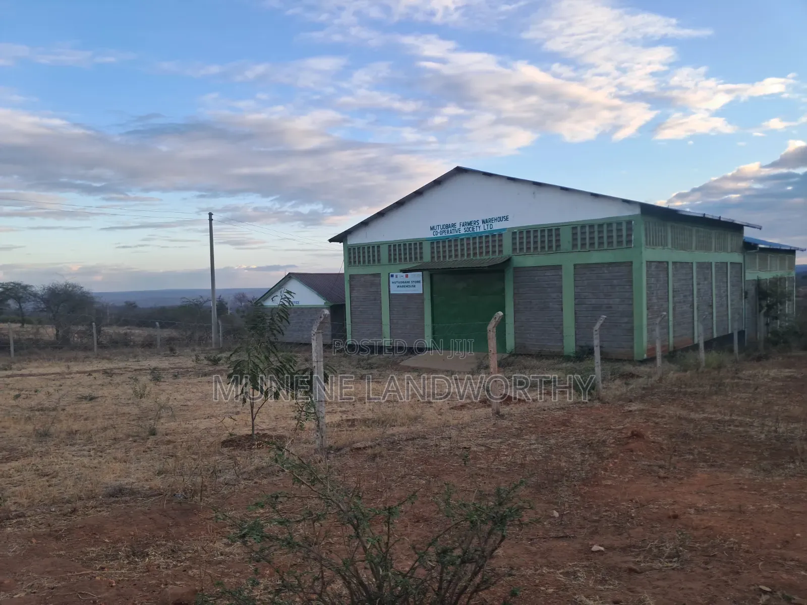 Embu Mutuobare, 2 Acres Next to the Institution