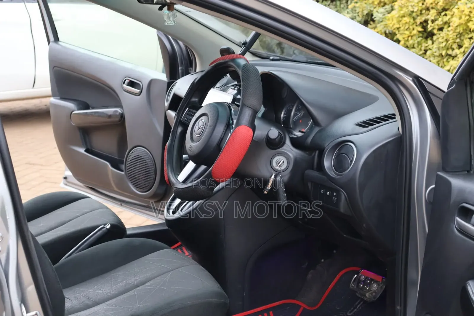 Mazda Demio 2014 Silver