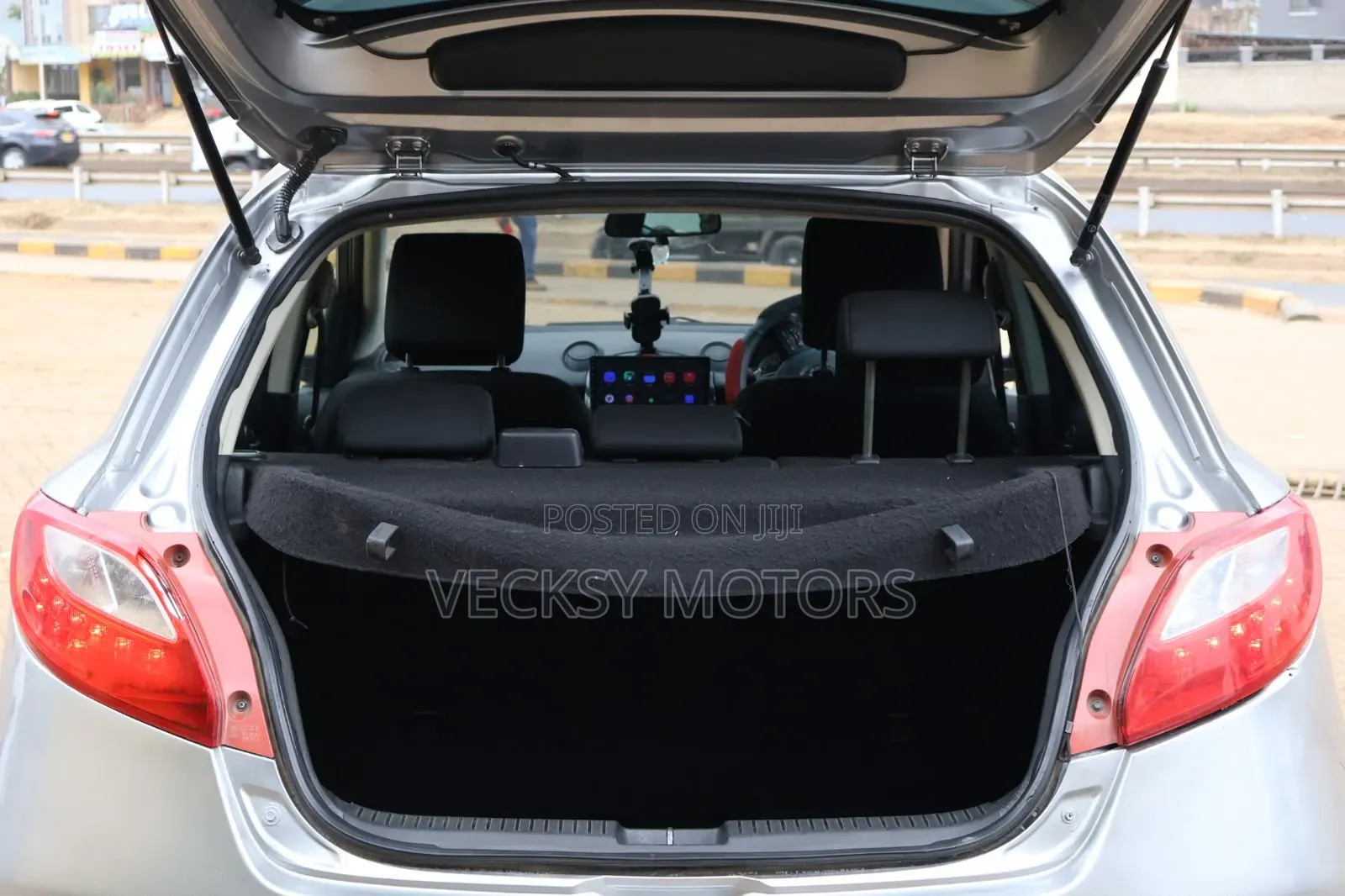 Mazda Demio 2014 Silver
