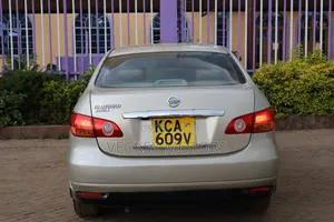 Nissan Bluebird 2007 Beige