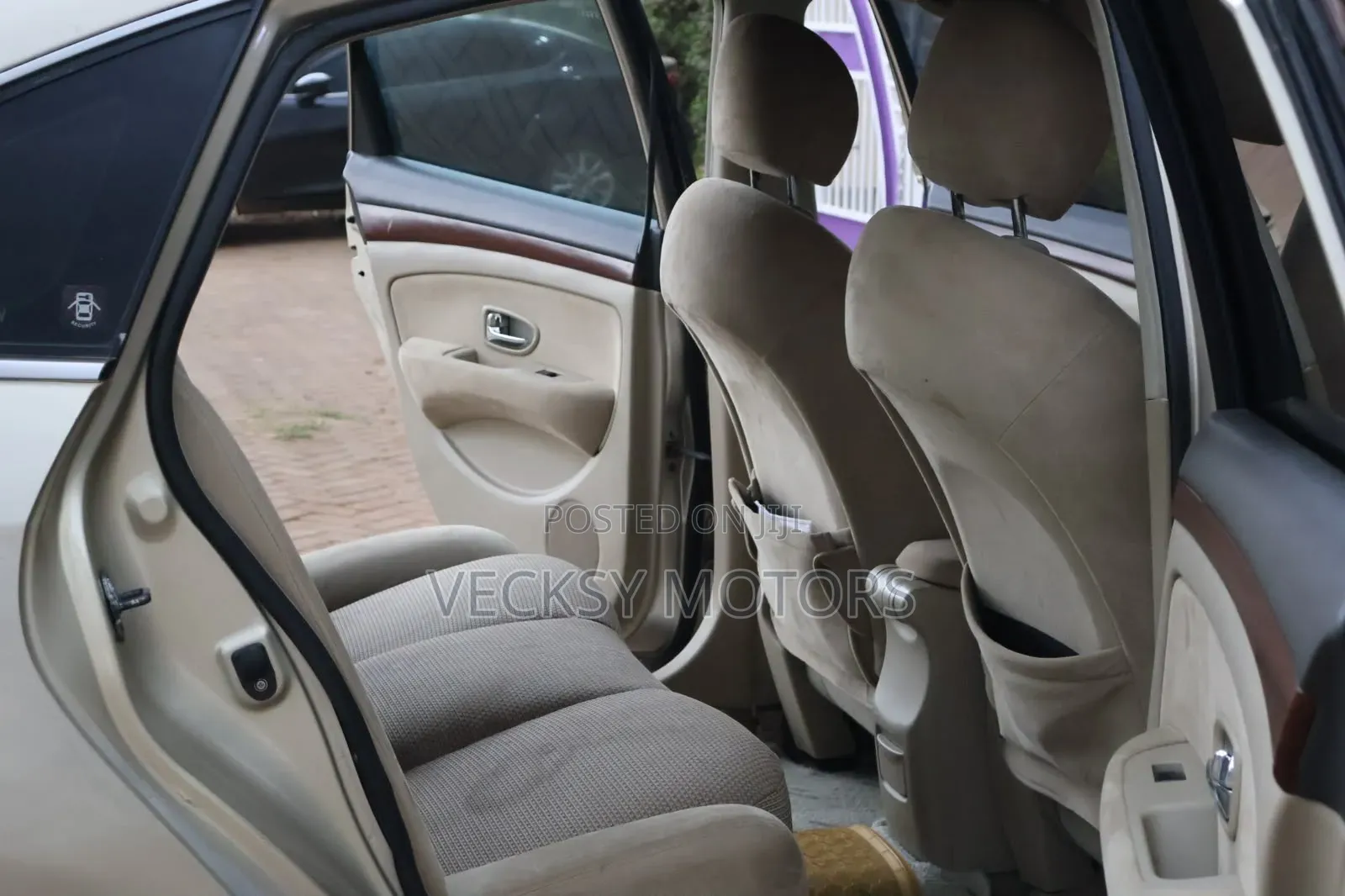 Nissan Bluebird 2007 Beige