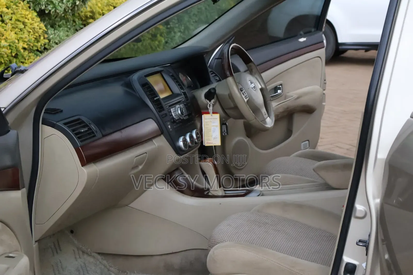 Nissan Bluebird 2007 Beige