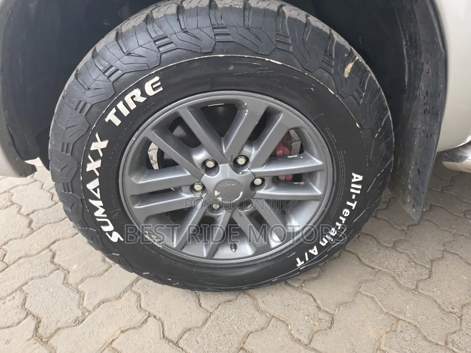 Toyota Hilux 3.0 D-4D 4x4 2014 Silver