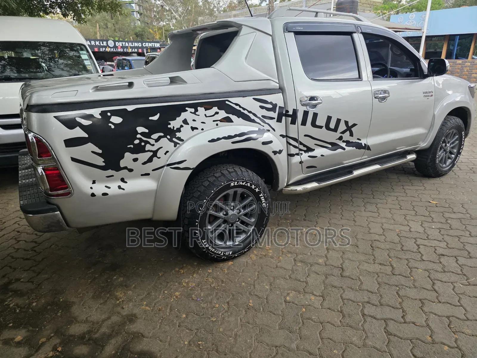 Toyota Hilux 3.0 D-4D 4x4 2014 Silver