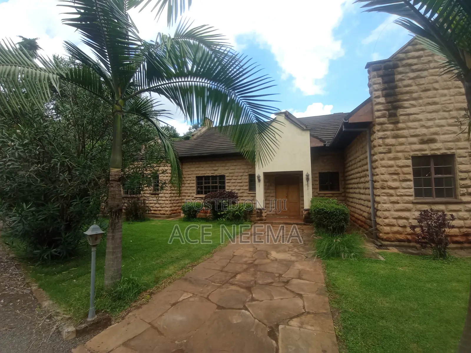4bdrm Maisonette in Karen C for sale