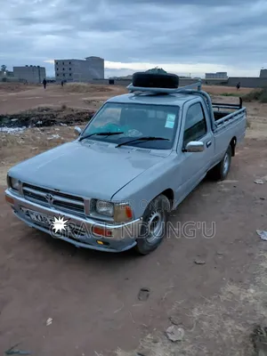 Toyota Hilux 2003 Silver