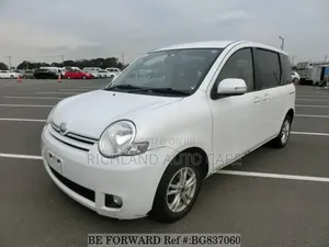 Bonnet Toyota Sienta Ncp85g 2011