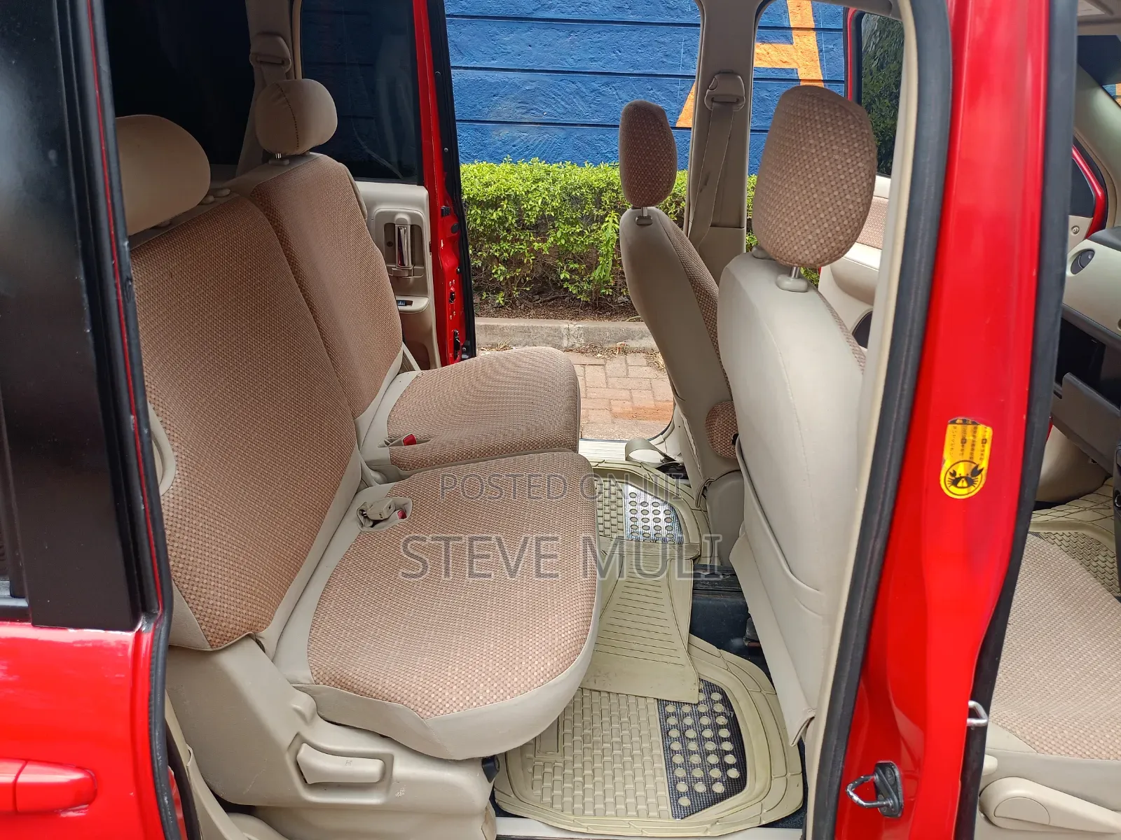 Toyota Sienta 1.5 FWD 2012 Red