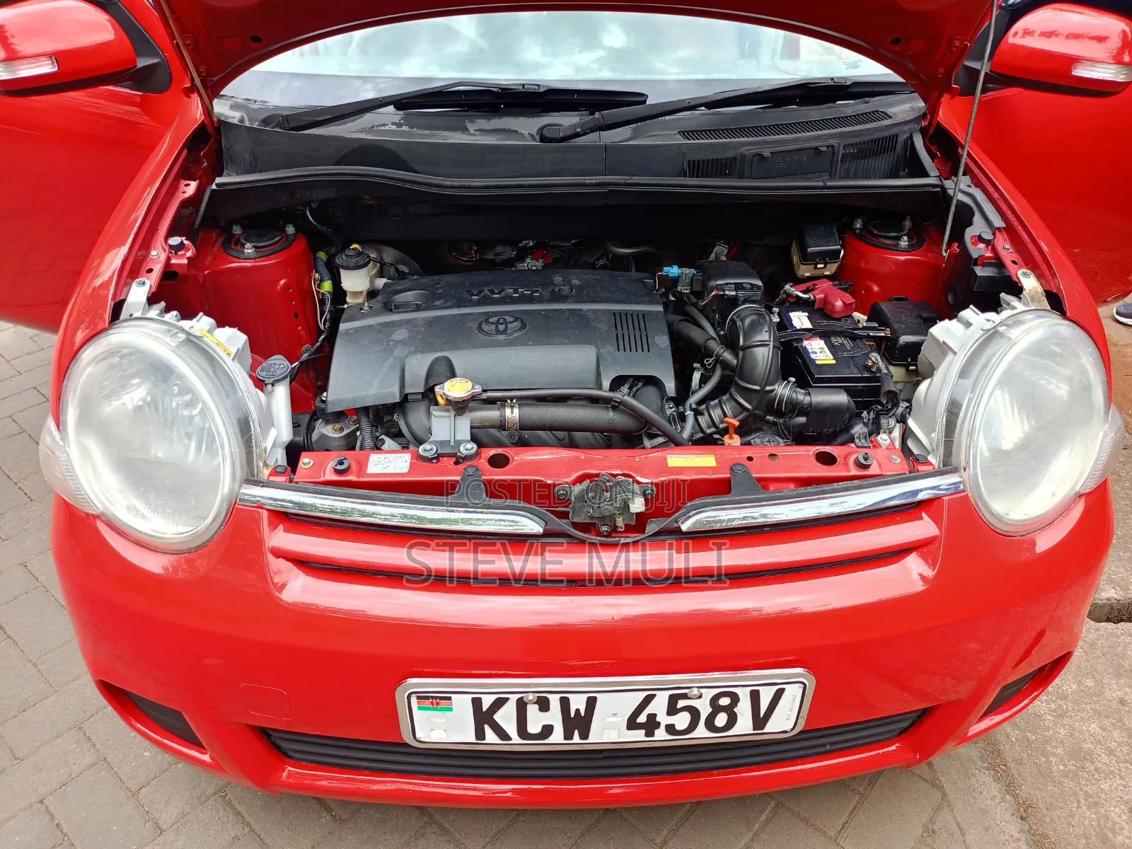 Toyota Sienta 1.5 FWD 2012 Red