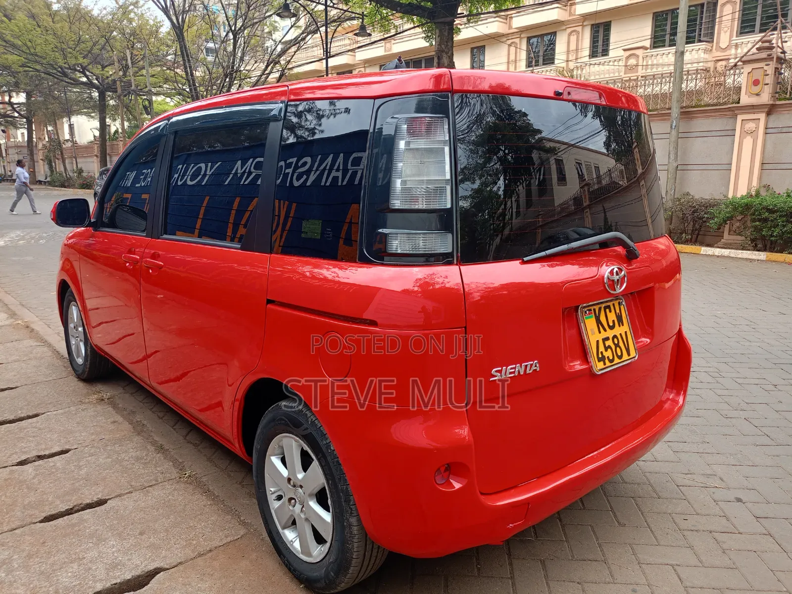 Toyota Sienta 1.5 FWD 2012 Red