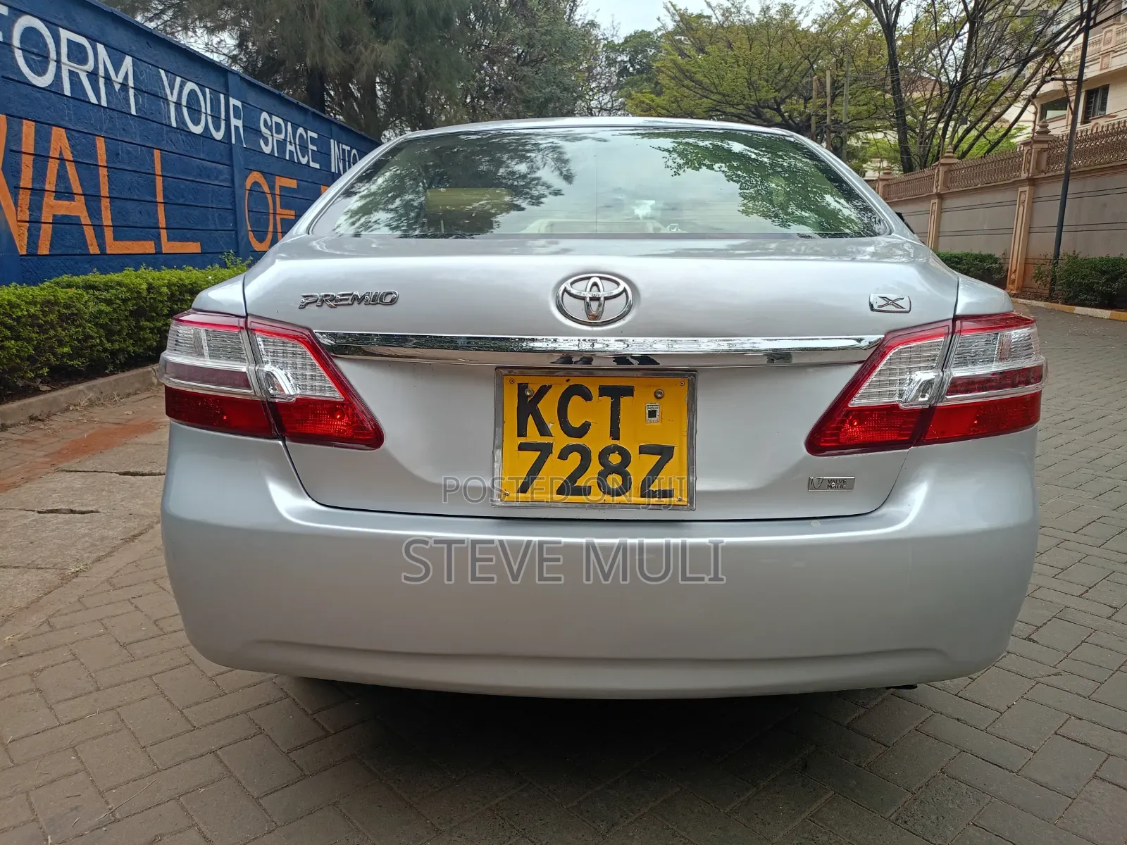 Toyota Premio 1.8 FWD 2012 Silver