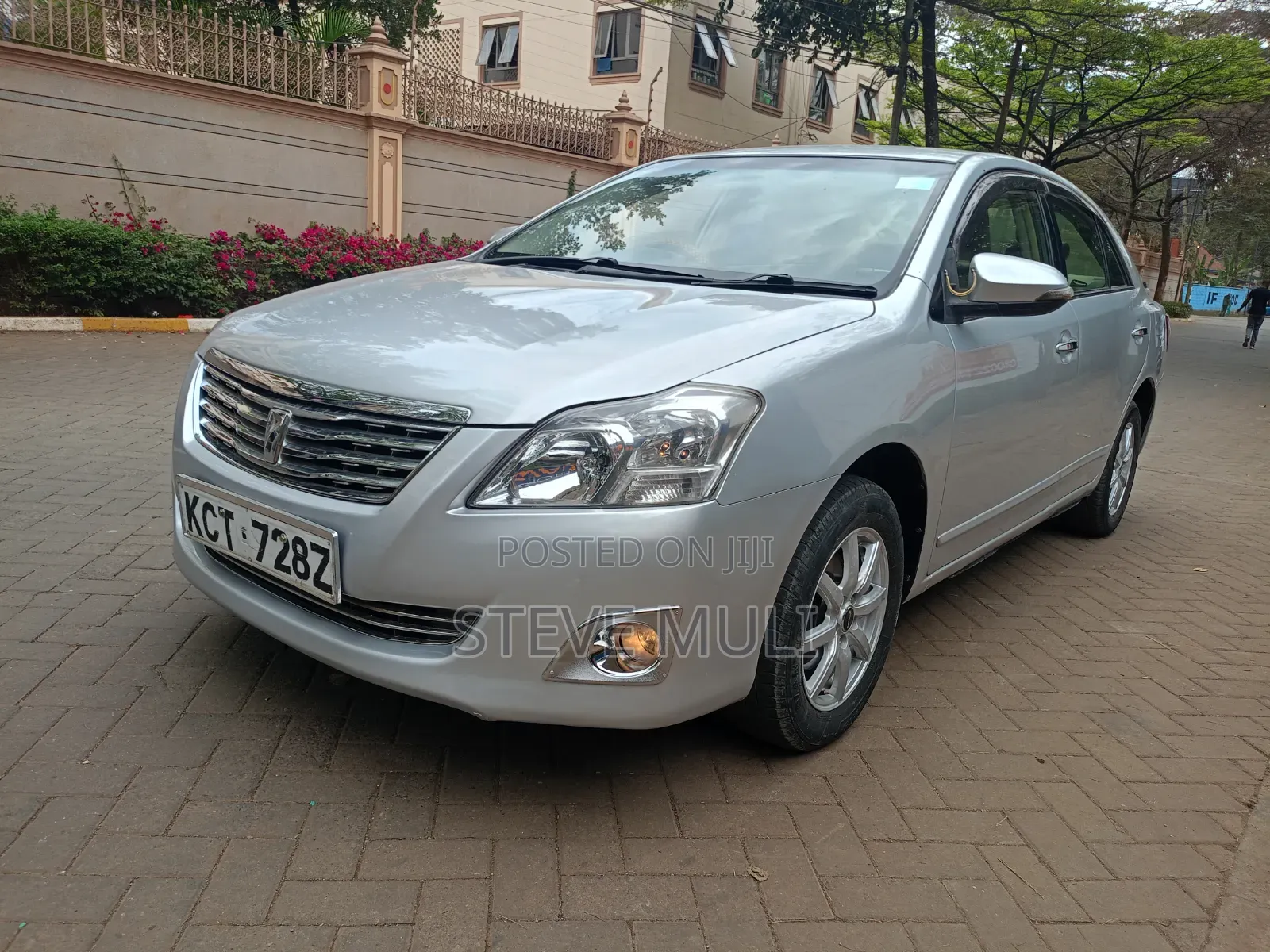 Toyota Premio 1.8 FWD 2012 Silver