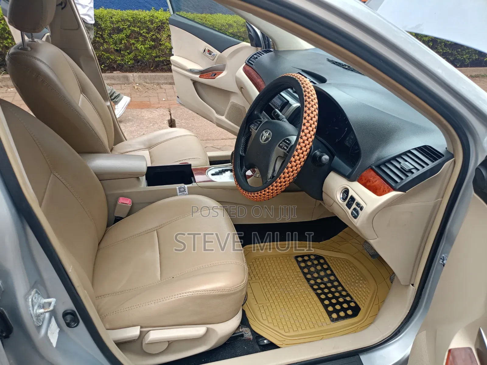 Toyota Premio 1.8 FWD 2012 Silver