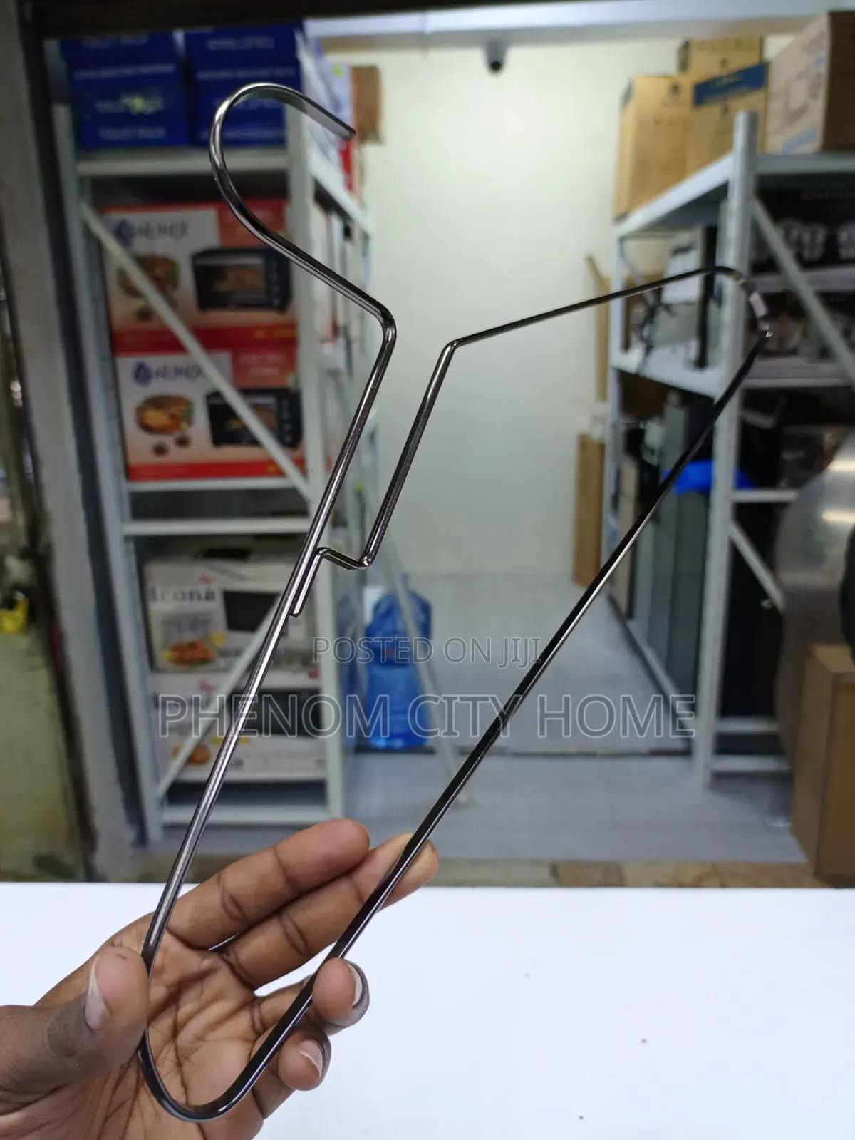 10pcs Heavy Duty Metallic Clothes Hangers