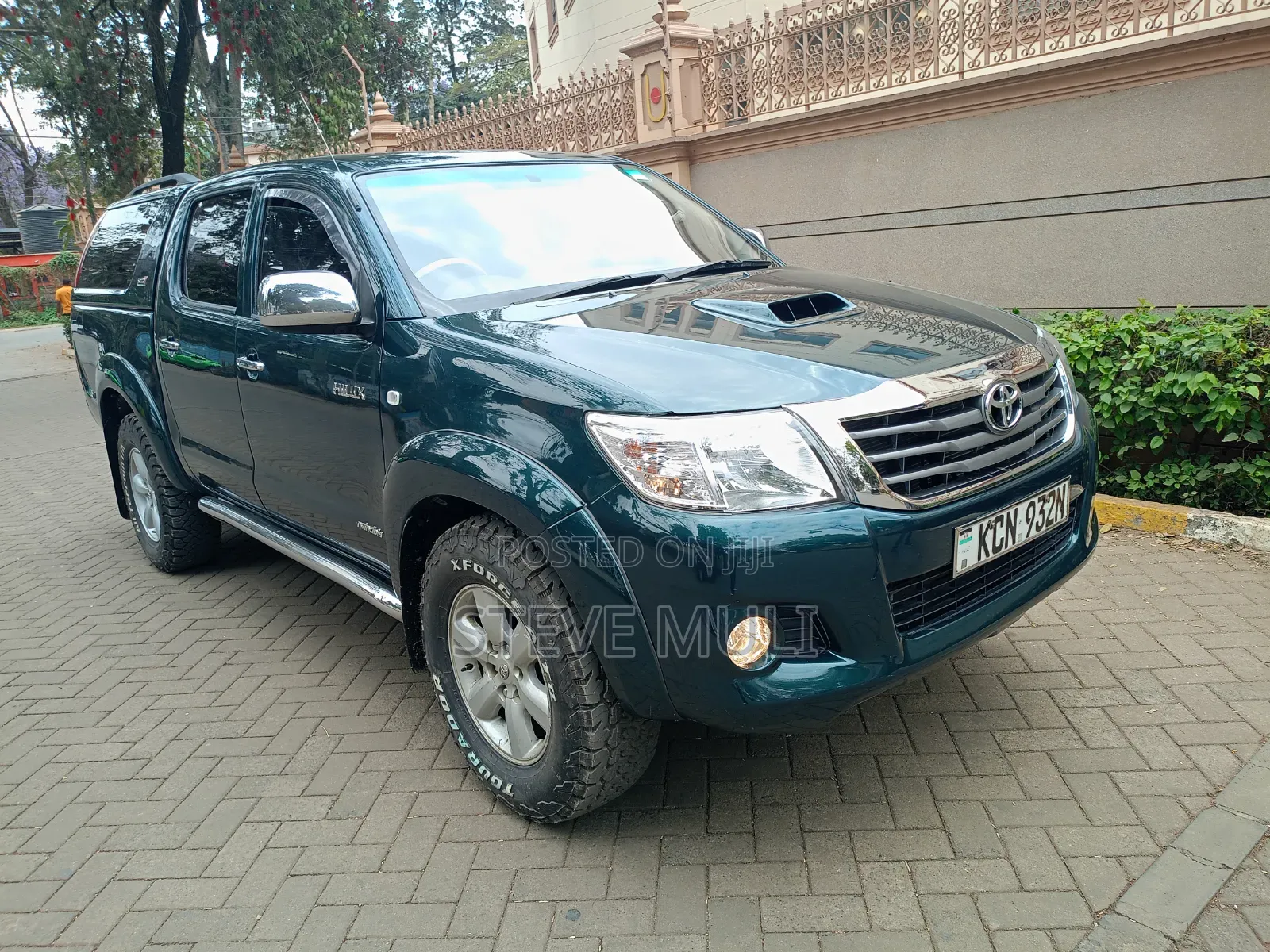 Toyota Hilux 2011 Green