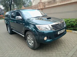 Toyota Hilux 2011 Green