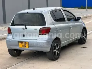 Windbreaker Toyota Vitz Scp10 Old Model Front RHS
