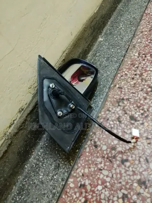 Side Mirror Toyota Vitz Scp10 Old Model RHS Without Indicator