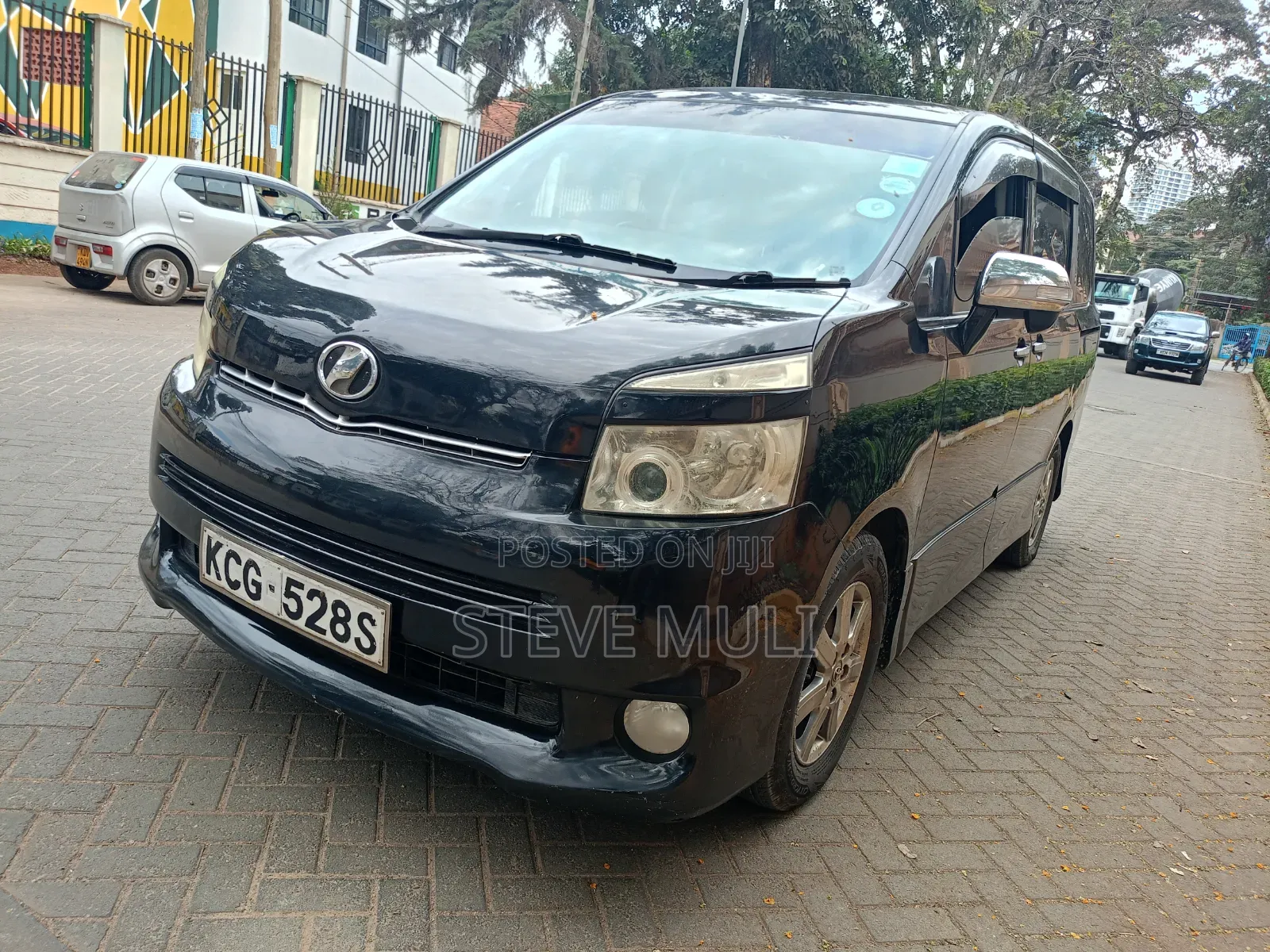 Toyota Voxy X L Edition 2WD 8-Seater 2009 Black