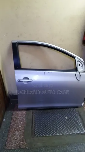 Front Door RHS Toyota Belta Scp92 2008 Model