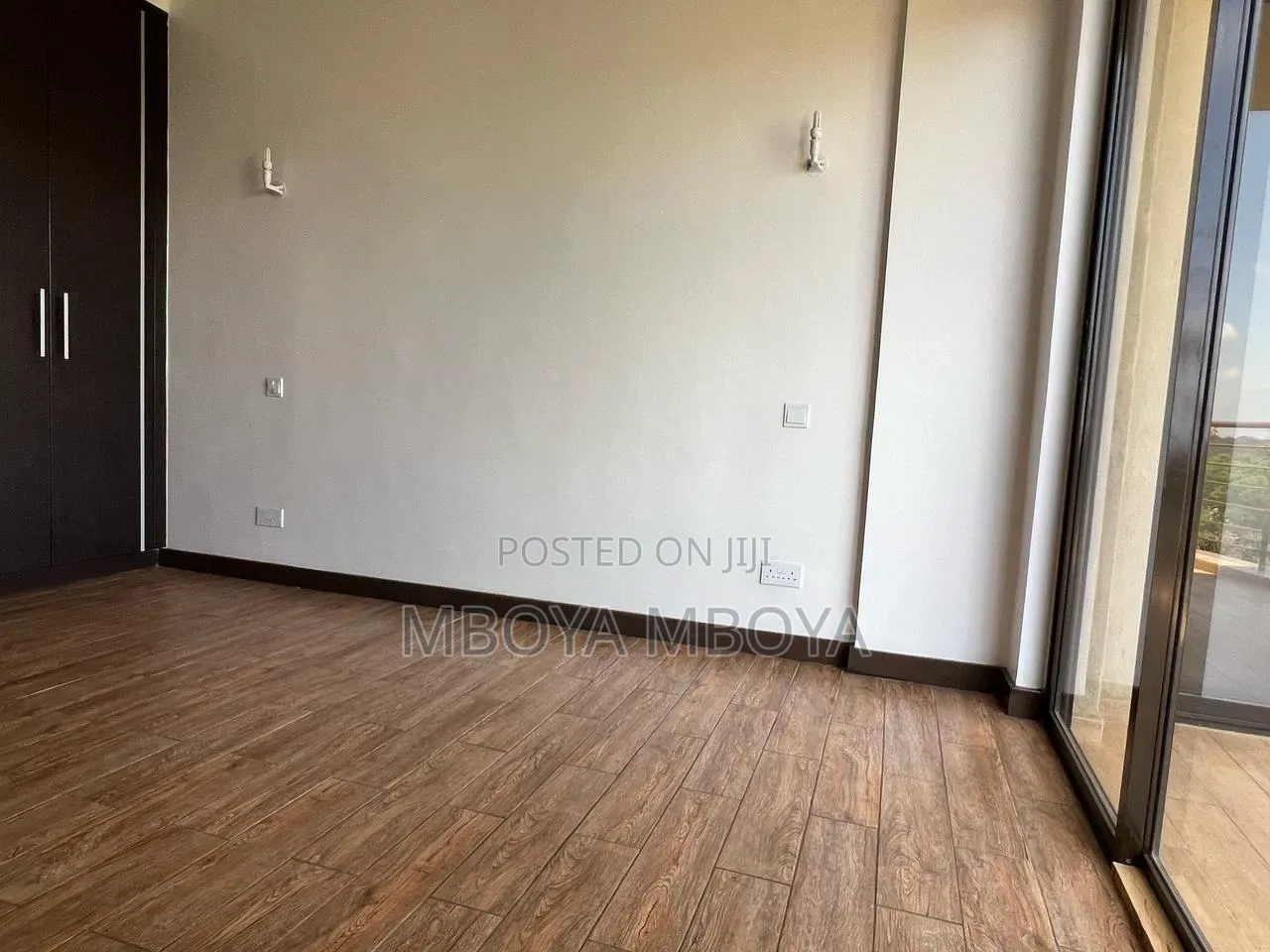 3bdrm Apartment in Parklands/Highridge for sale