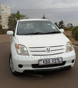 Toyota IST 2006 White