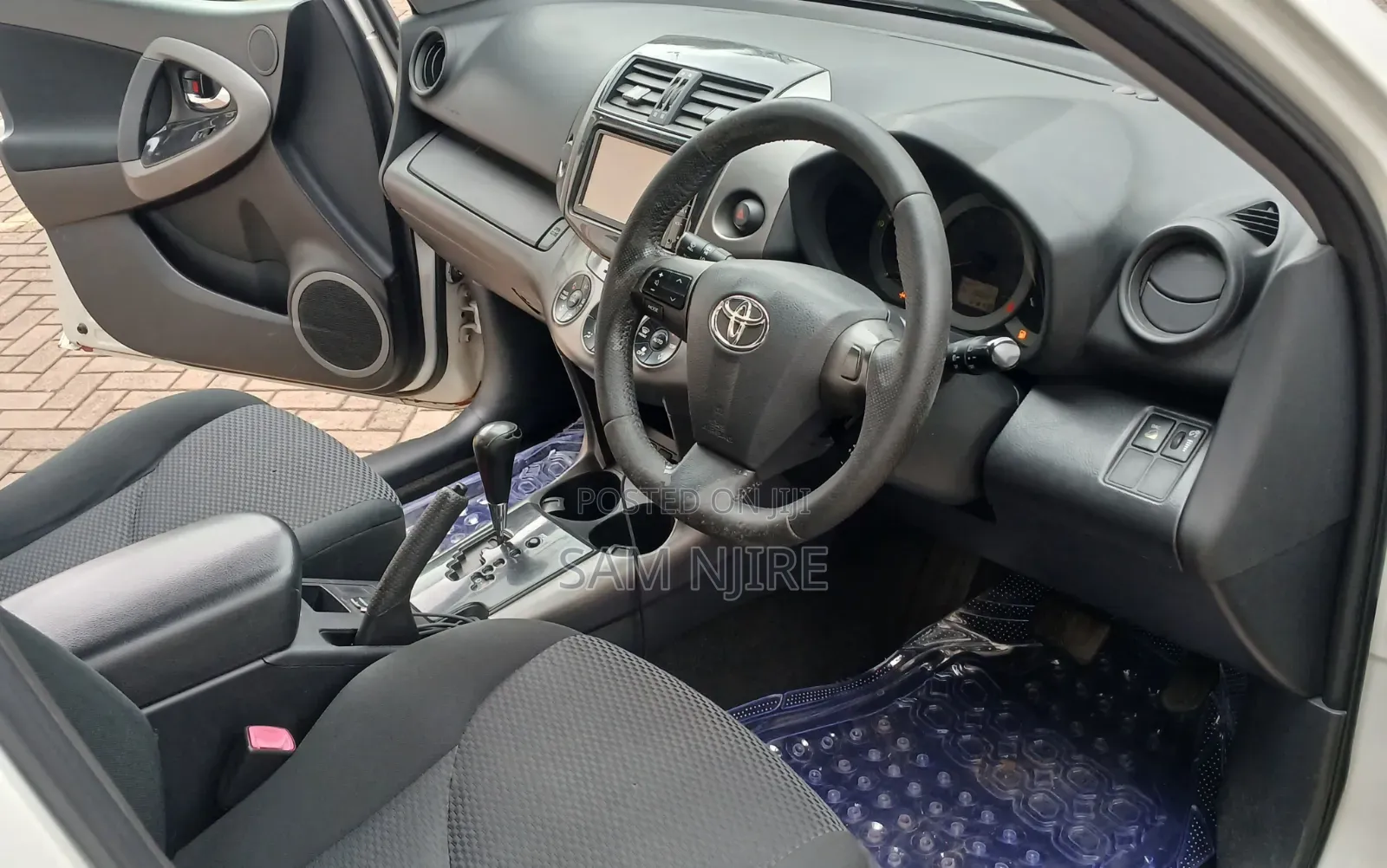 Toyota RAV4 2015 Pearl