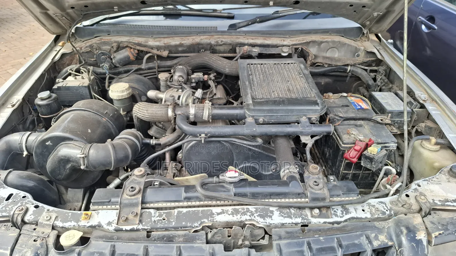 Mitsubishi Pajero 2004 Silver