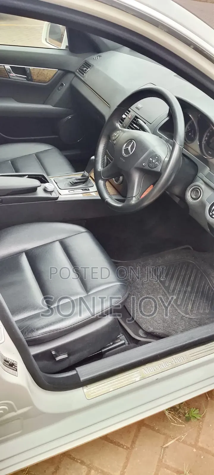 Mercedes-Benz C200 2010 White