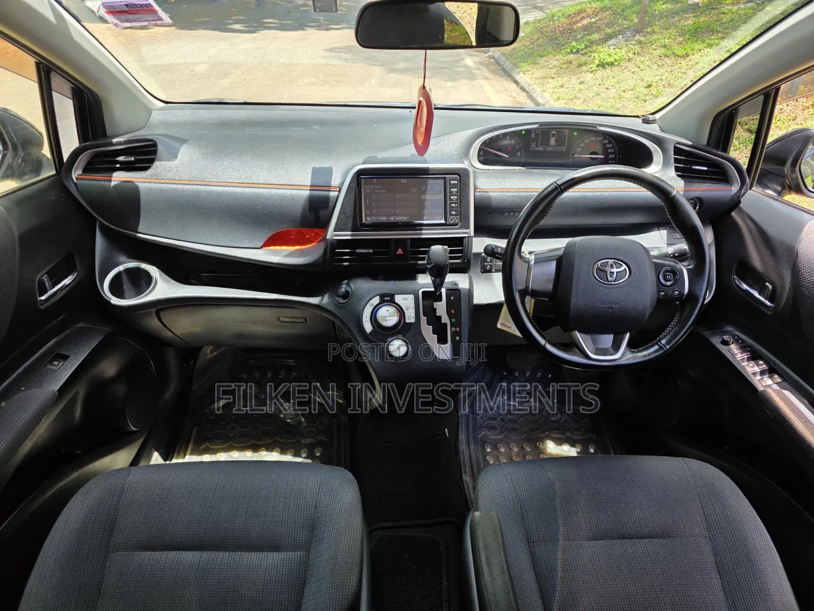 Toyota Sienta 1.5 FWD (6-seater) 2018 Black