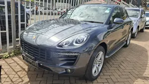 Porsche Macan Base 2019 Gray