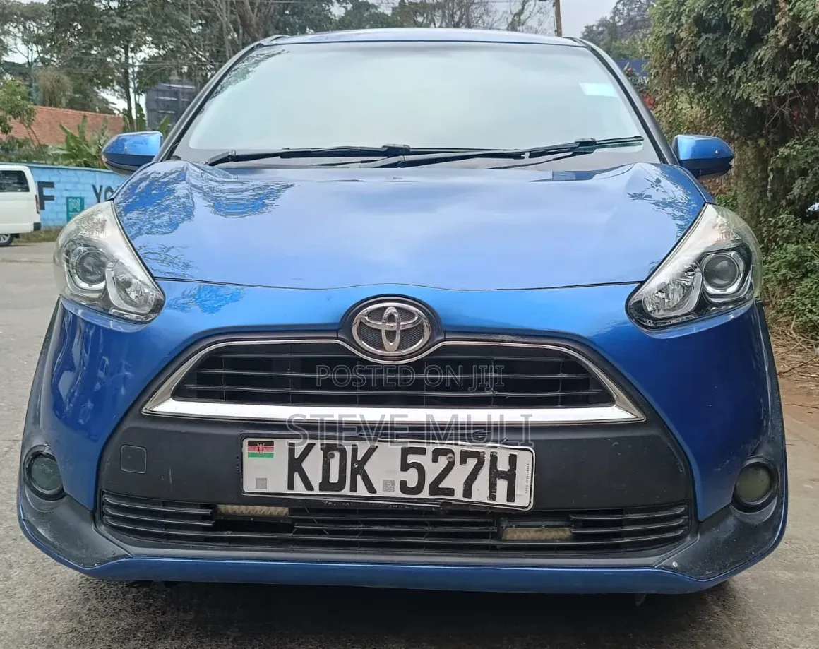Toyota Sienta 1.5 FWD 2016 Blue