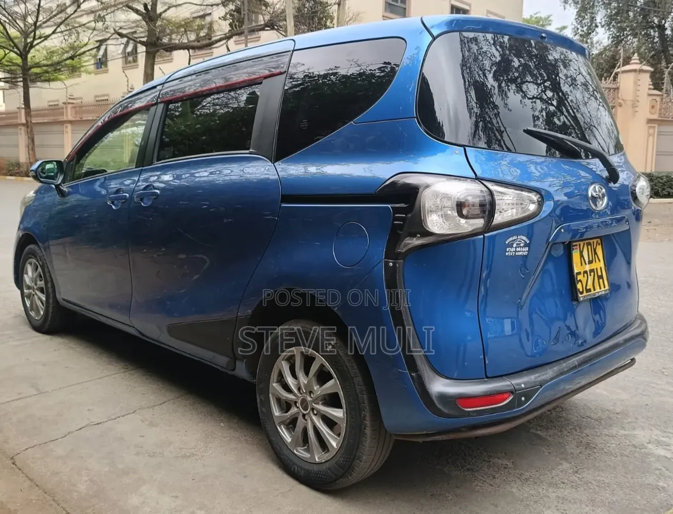 Toyota Sienta 1.5 FWD 2016 Blue