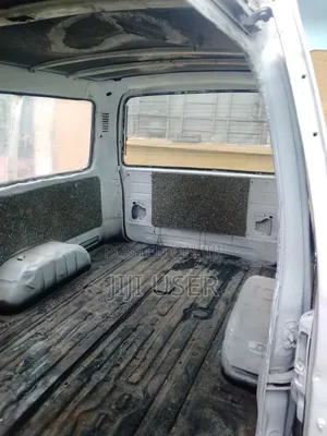 Toyota HiAce 1999 White