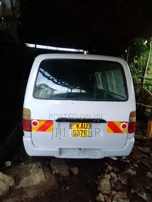 Toyota HiAce 1999 White