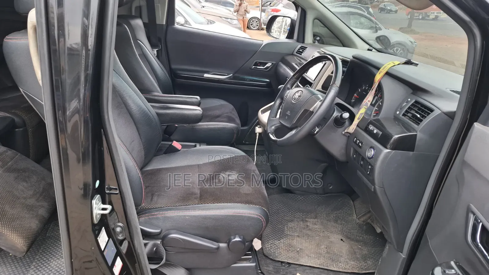 Toyota Vellfire Z Golden Eyes 2.4 FWD 7-Seater 2014 Black