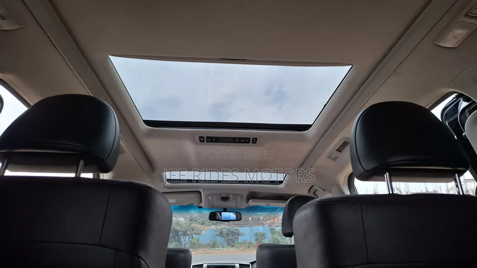 Toyota Vellfire Z Golden Eyes 2.4 FWD 7-Seater 2014 Black