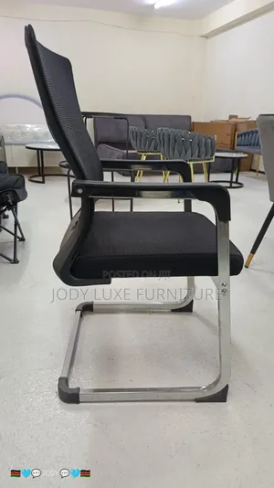 Modern Visitors Chair